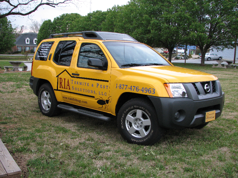 Pest Control Xterra Truck Lettering