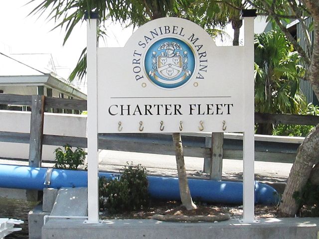 powder coated aluminum post & panel